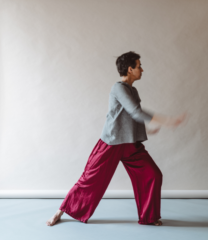 Qigong übung: Der große Drachen taucht ins Meer, Sabine Kröger-Otto