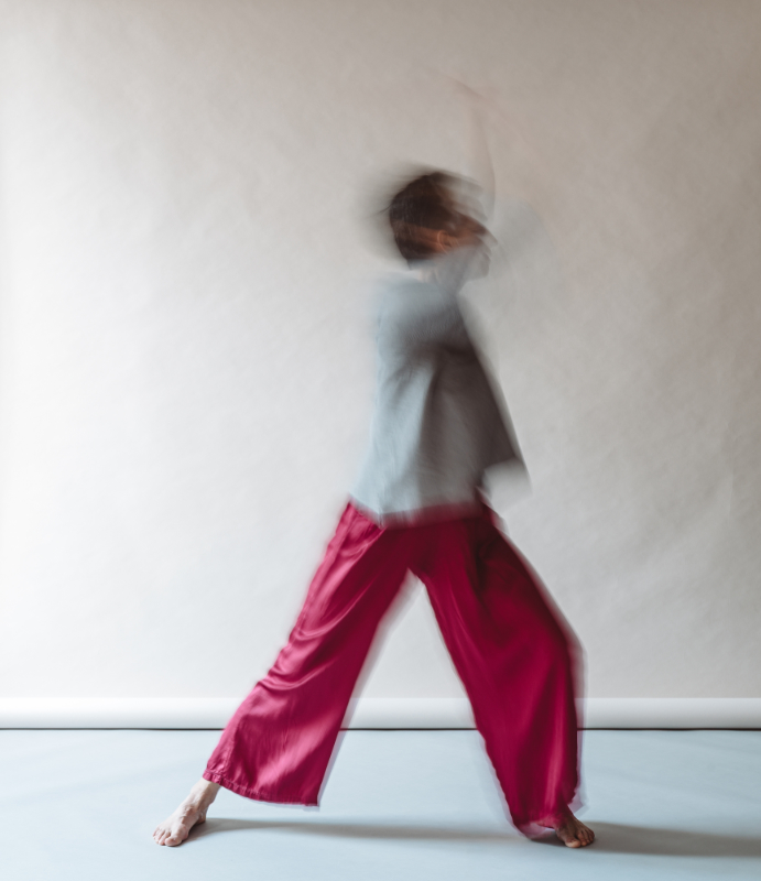 Qigong übung: Der große Drachen taucht ins Meer, Sabine Kröger-Otto